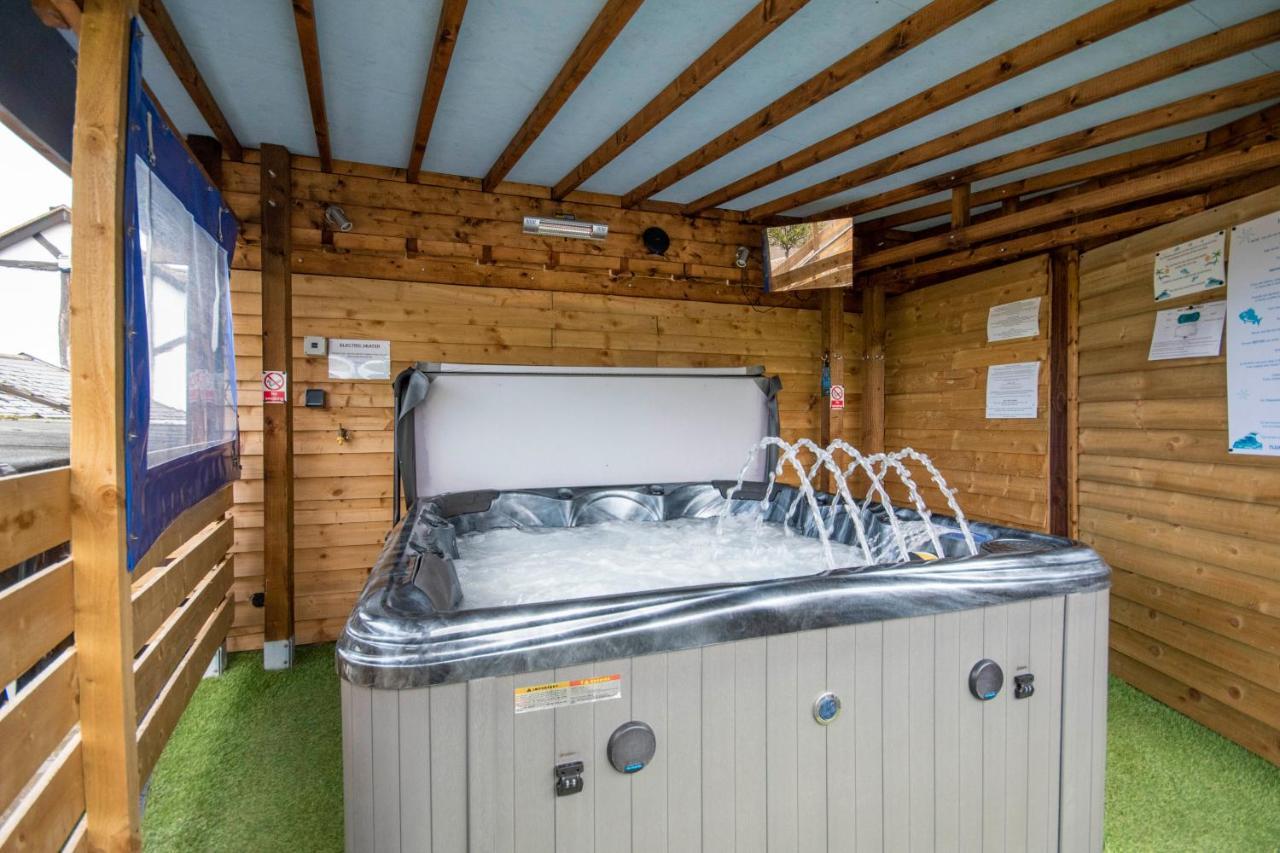 Welsh Row House Apartment Llandegla Bagian luar foto