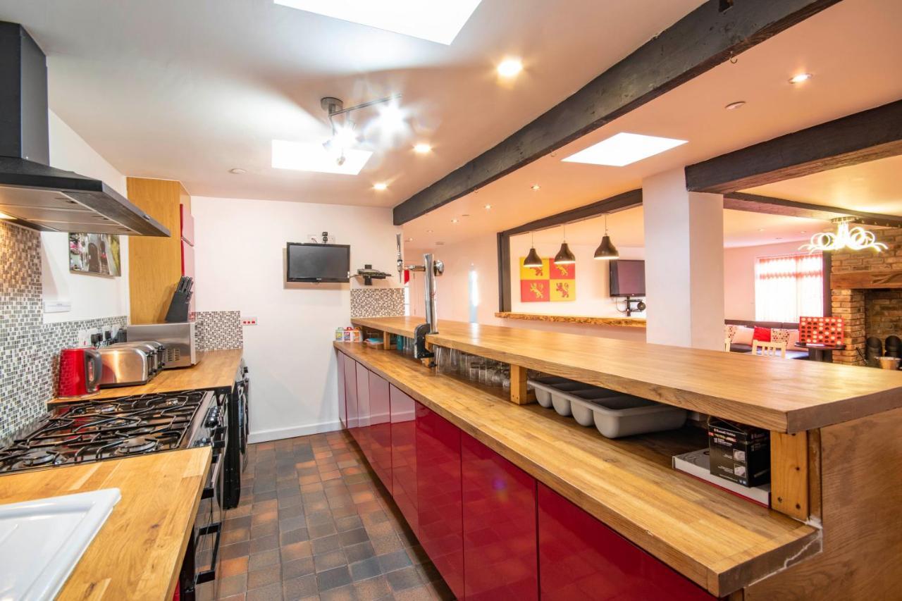 Welsh Row House Apartment Llandegla Bagian luar foto