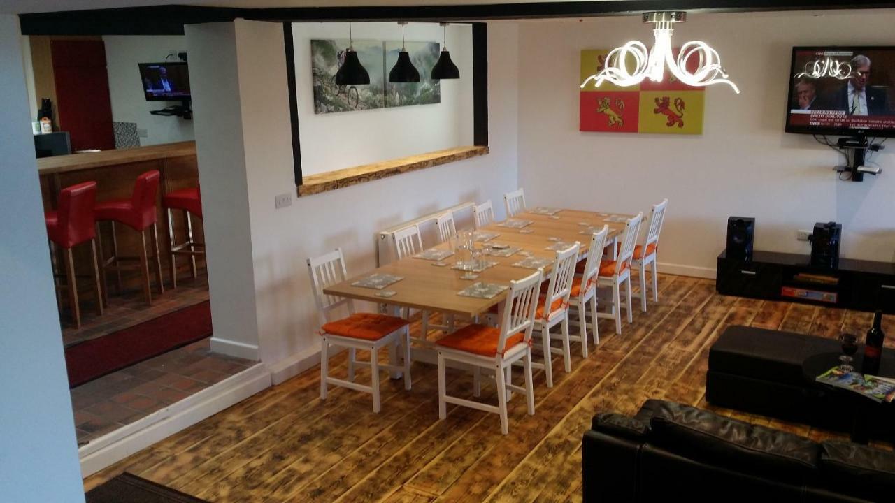 Welsh Row House Apartment Llandegla Bagian luar foto