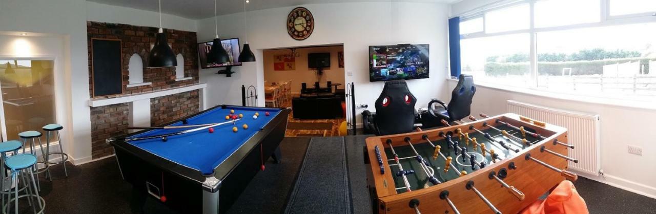 Welsh Row House Apartment Llandegla Bagian luar foto